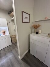 3178 Ridge Rd in South Park, PA - Building Photo - Building Photo