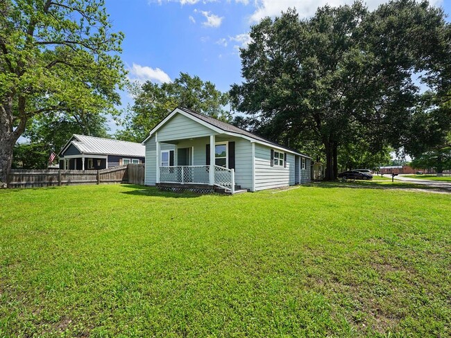 111 Holderrieth Blvd in Tomball, TX - Building Photo - Building Photo