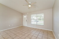 17421 Connecticut Rd in Ft. Myers, FL - Foto de edificio - Building Photo