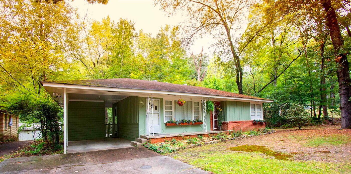 8321 Westwood Ave in Little Rock, AR - Building Photo