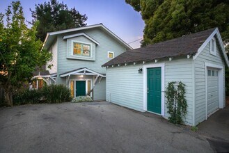 114 Fairbanks St in Santa Cruz, CA - Building Photo - Building Photo