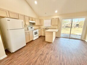 122 John Glenn Dr in Rincon, GA - Building Photo - Building Photo