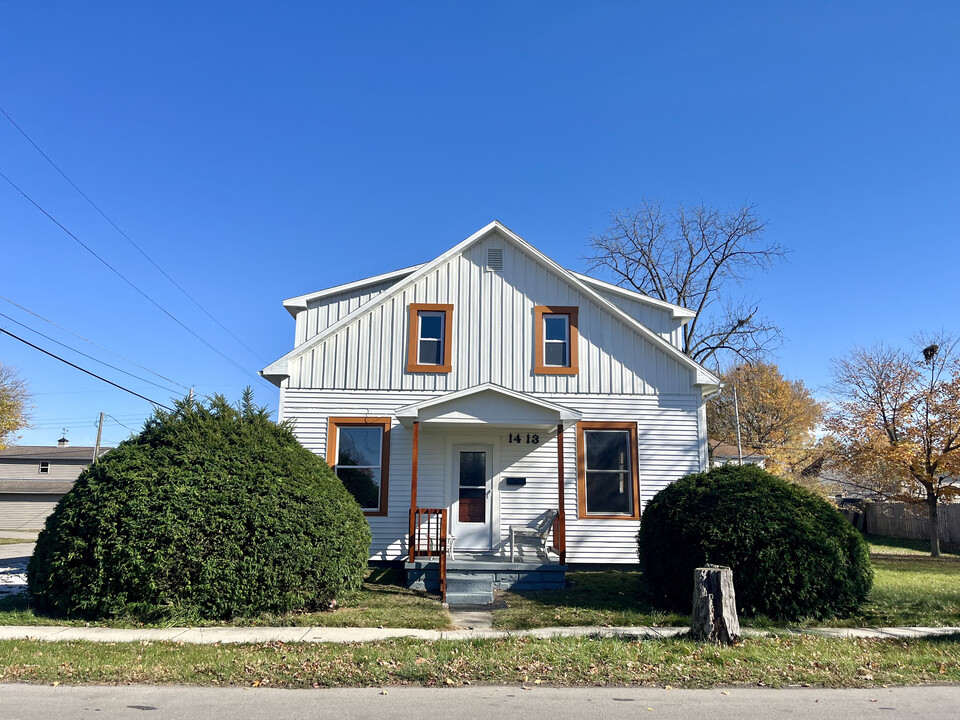 1413 S Second St in Upland, IN - Building Photo