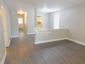 2222 Victoria Village Ln in Winston-Salem, NC - Building Photo - Building Photo