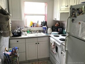 1010 SE 15th St-Unit -108 in Fort Lauderdale, FL - Building Photo - Building Photo