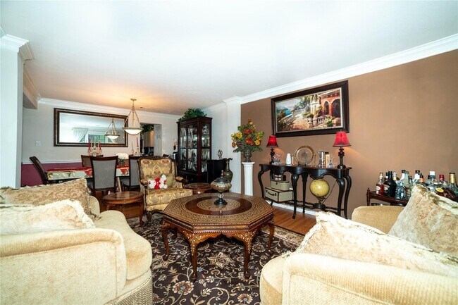 5121 Alderney Ct