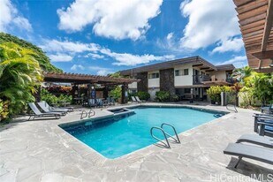 444 Lunalilo Home Rd in Honolulu, HI - Building Photo