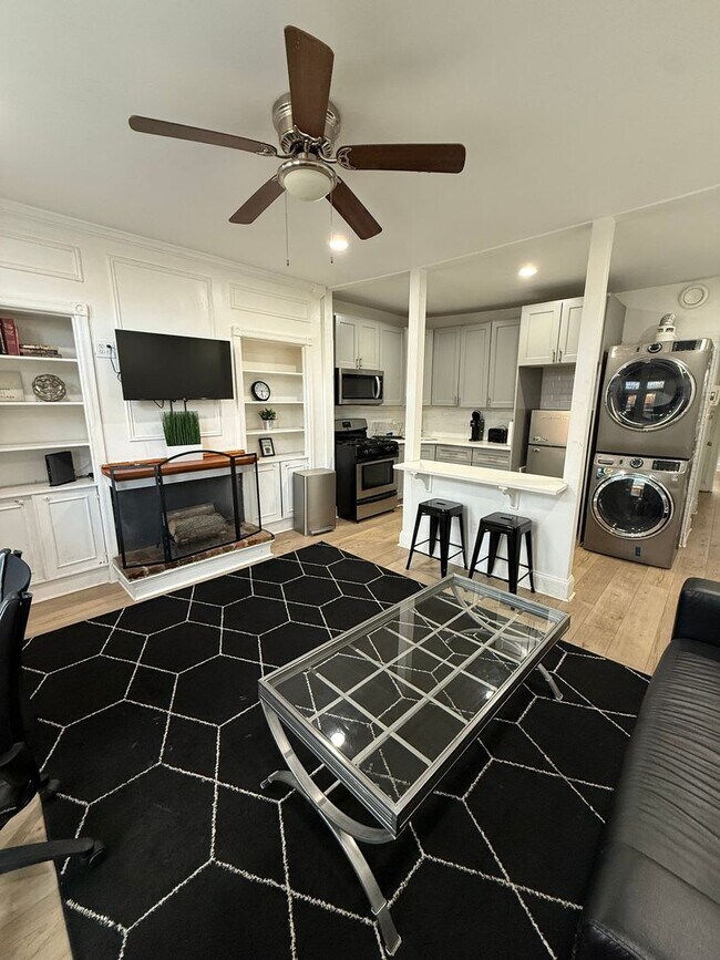 1128 S 47th St in Philadelphia, PA - Building Photo - Building Photo