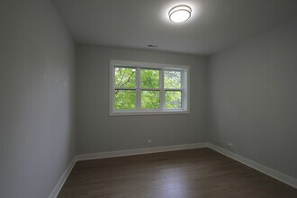 4207 W Roscoe St in Chicago, IL - Building Photo - Building Photo