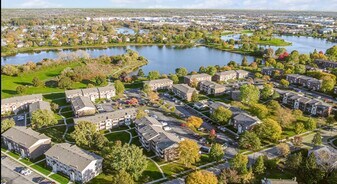 18 Echo Ct in Vernon Hills, IL - Building Photo