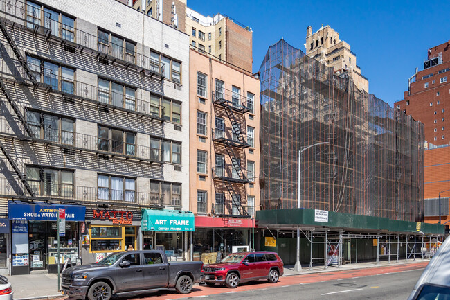 1355 2nd Ave in New York, NY - Building Photo - Building Photo