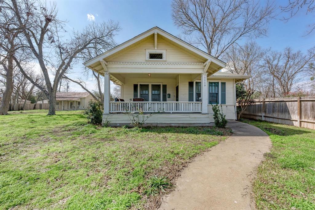 1119 Vance St in Taylor, TX - Building Photo