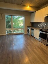2407 W Eastwood Ave in Chicago, IL - Building Photo - Building Photo