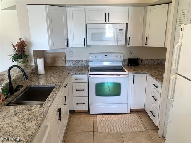 property at 1275 Wildwood Lakes Blvd