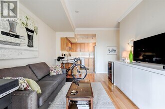 115 Richmond St E in Toronto, ON - Building Photo - Building Photo