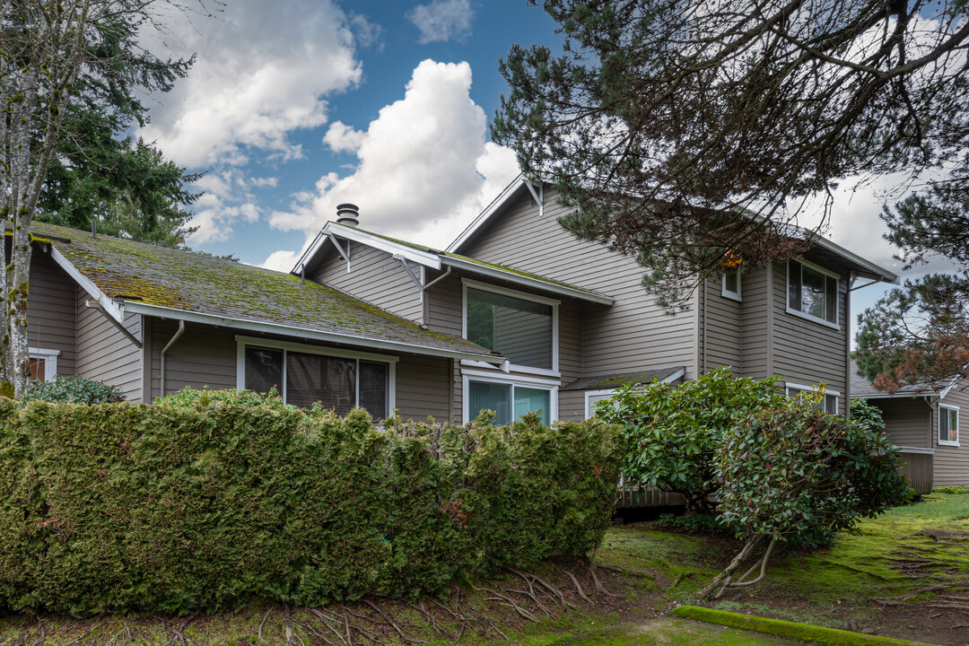 Regents Park in Bellevue, WA - Foto de edificio