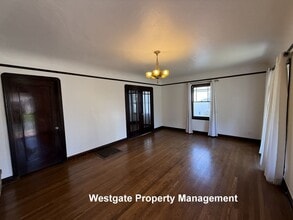 626 E St in Petaluma, CA - Building Photo - Building Photo