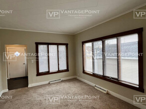 2110 Lincoln St in Two Rivers, WI - Building Photo - Building Photo
