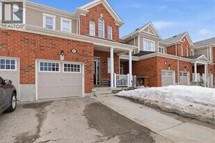 162 W Oak Trl in Kitchener, ON - Building Photo