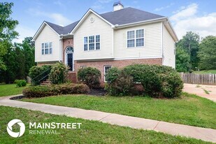 144 Leguin Forest Dr in Locust Grove, GA - Building Photo