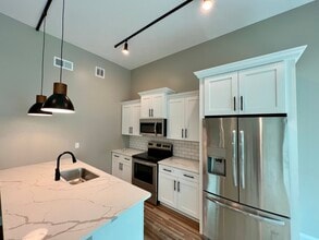 409 Lackawanna Ave, Unit 408 in Scranton, PA - Building Photo - Building Photo