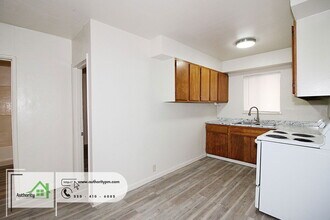 3120 Pioneer Ln in Redding, CA - Building Photo - Building Photo