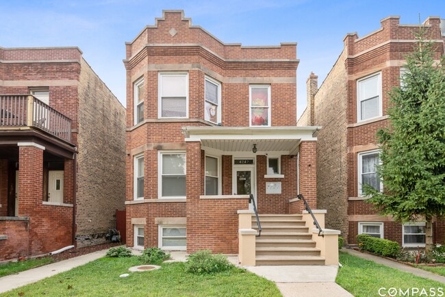 property at 4247 W Melrose St