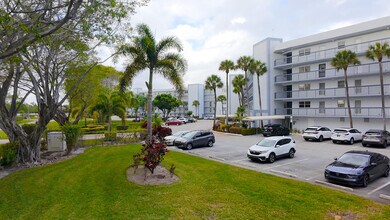 6500 NW 2nd Ave in Boca Raton, FL - Building Photo - Building Photo