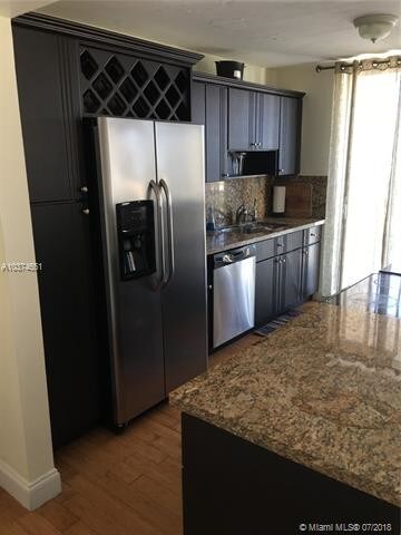 8100 Byron Ave-Unit -501 in Miami Beach, FL - Building Photo