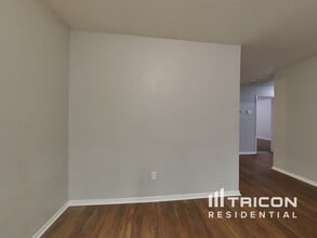 700 Mamilane in Modesto, CA - Building Photo - Building Photo