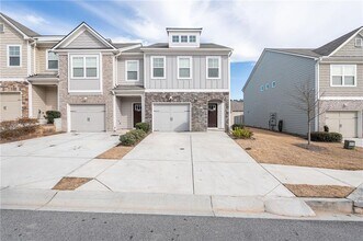 1883 Plainsboro Dr in Lithonia, GA - Building Photo - Building Photo