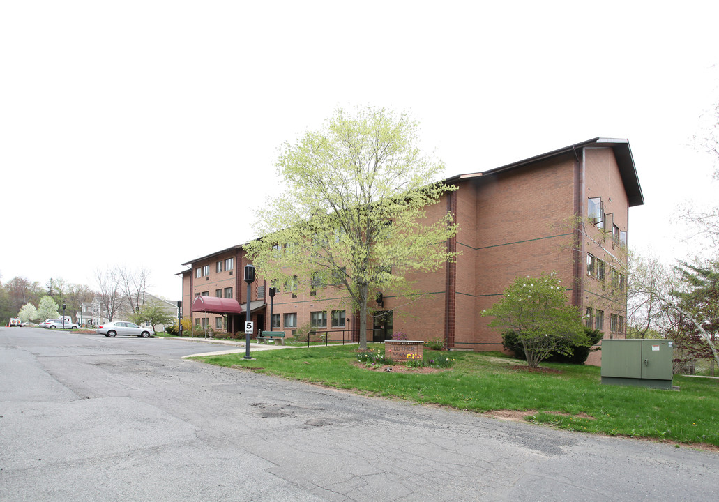 Luther Ridge/ Luther Manor in Middletown, CT - Building Photo