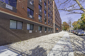 2501 Sedgwick Ave in Bronx, NY - Building Photo - Building Photo