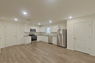 166 Price Ml Trl in Warner Robins, GA - Building Photo - Building Photo
