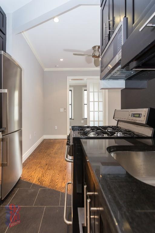 property at 309 E 8th St