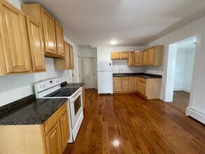 129-131-131 E Quincy St in North Adams, MA - Building Photo - Building Photo