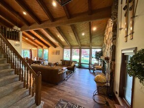 1909 Maple Hollow Way in Bountiful, UT - Building Photo - Building Photo