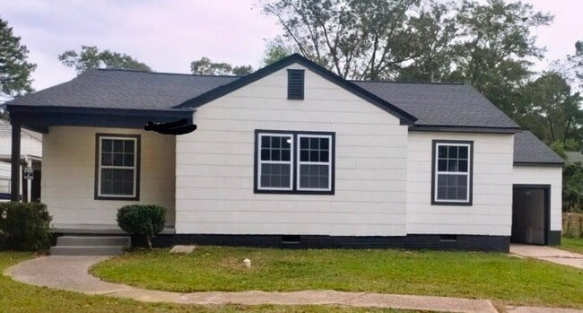 property at 4858 Sheridan Dr