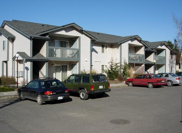 15 Malcolm St in Friday Harbor, WA - Foto de edificio