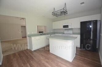 7434 Stone Mountain Ct in Charlotte, NC - Building Photo - Building Photo