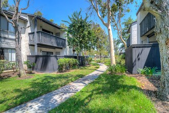 Park Mesa Villas in Costa Mesa, CA - Foto de edificio - Building Photo