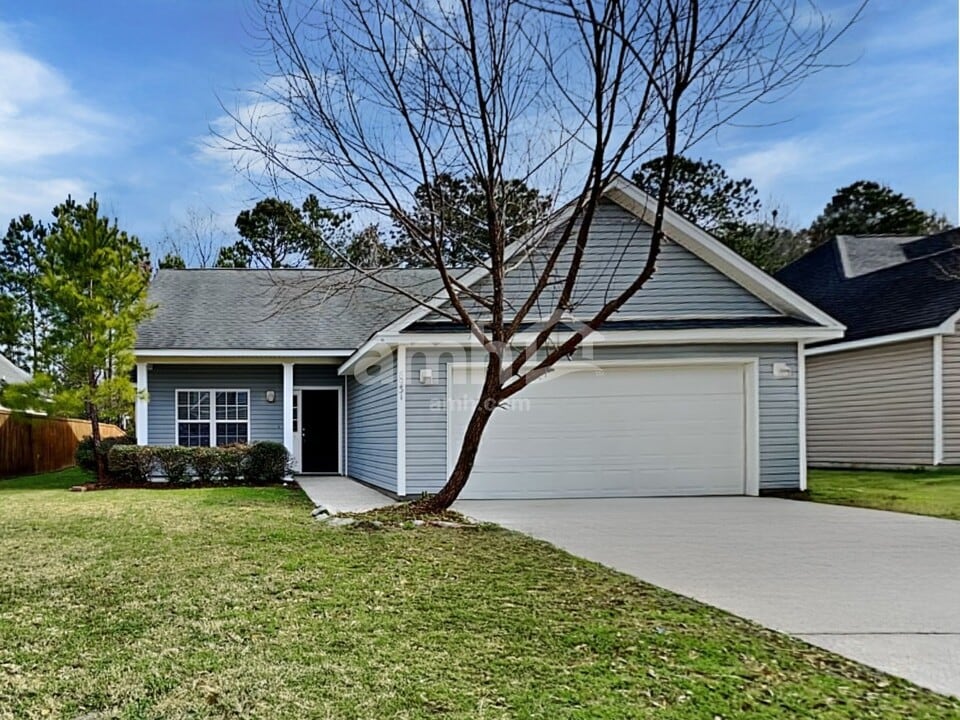 8931 High Cotton Ct in North Charleston, SC - Building Photo