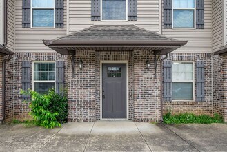 1768 Spring Water Drive in Clarksville, TN - Building Photo - Building Photo