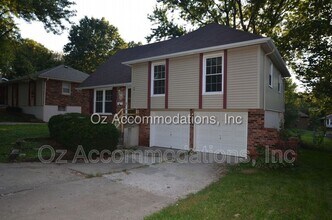 9008 Kentucky Ave in Kansas City, MO - Foto de edificio - Building Photo