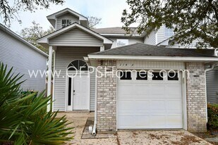 214 Tooke St in Fort Walton Beach, FL - Building Photo