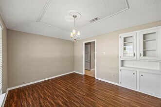 7258 Brentwood Stair Rd in Fort Worth, TX - Building Photo - Building Photo