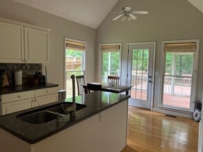 1210 Commonwealth Ave SW in Marietta, GA - Building Photo - Building Photo