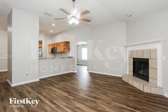 14107 Summer Breeze Dr E in Jacksonville, FL - Building Photo - Building Photo