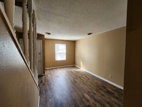 828 Tanner St in Sikeston, MO - Building Photo - Building Photo