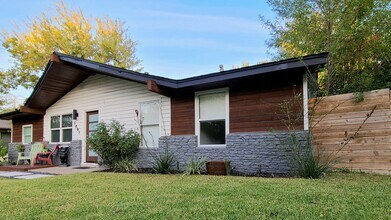 5805 Blythewood Dr in Austin, TX - Building Photo - Building Photo
